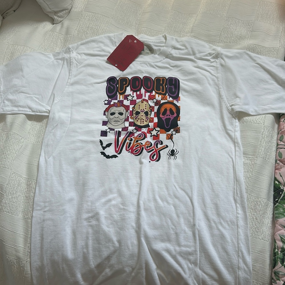 M Halloween shirt